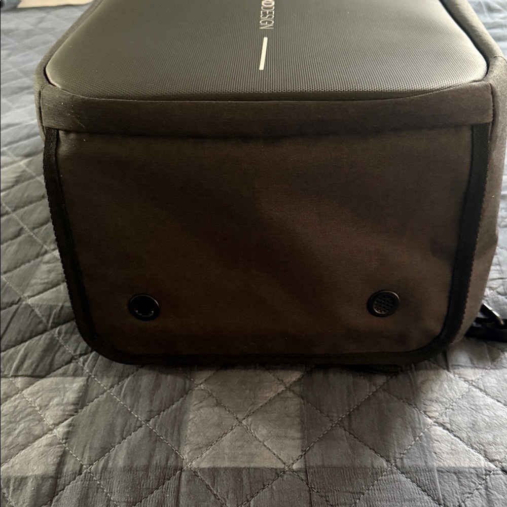 Black & Gray Men's Bag - Picture 3 of 14